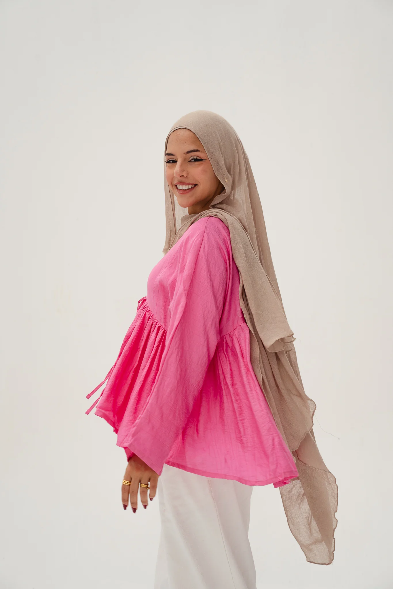 Day dreamer blouse in hot pink - Image 2