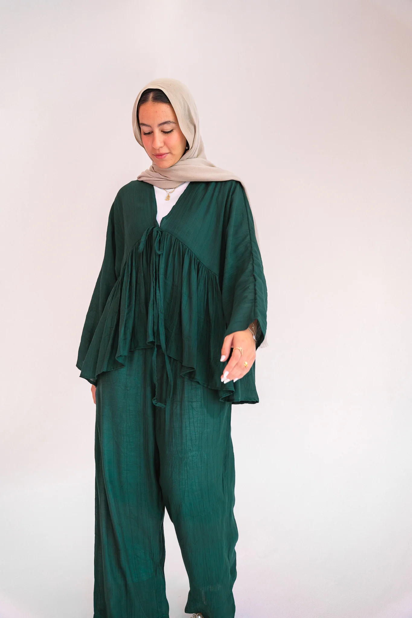 Daydreamer Linen Set in Green - Image 3