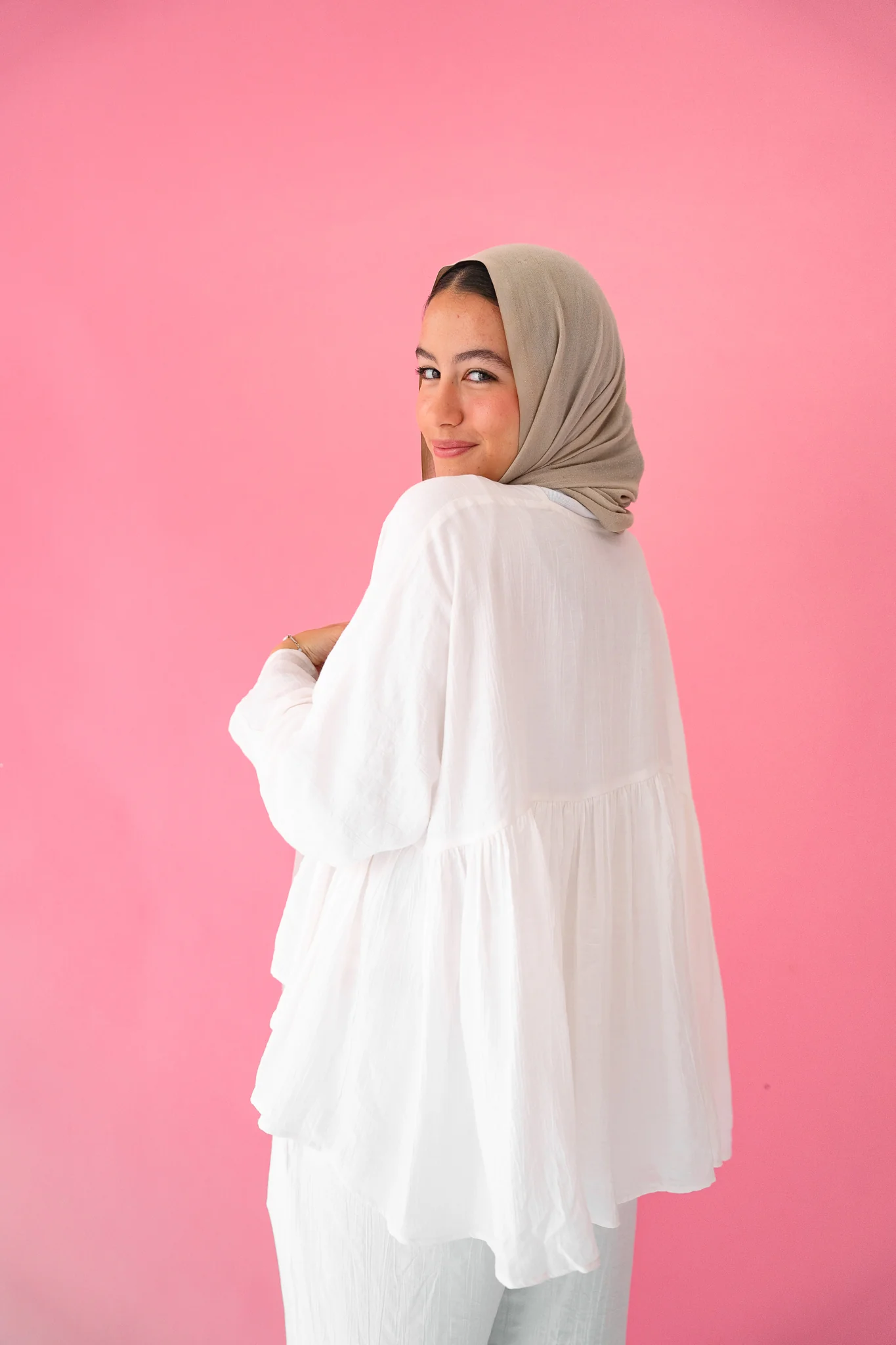 Daydreamer Linen Set in White - Image 2