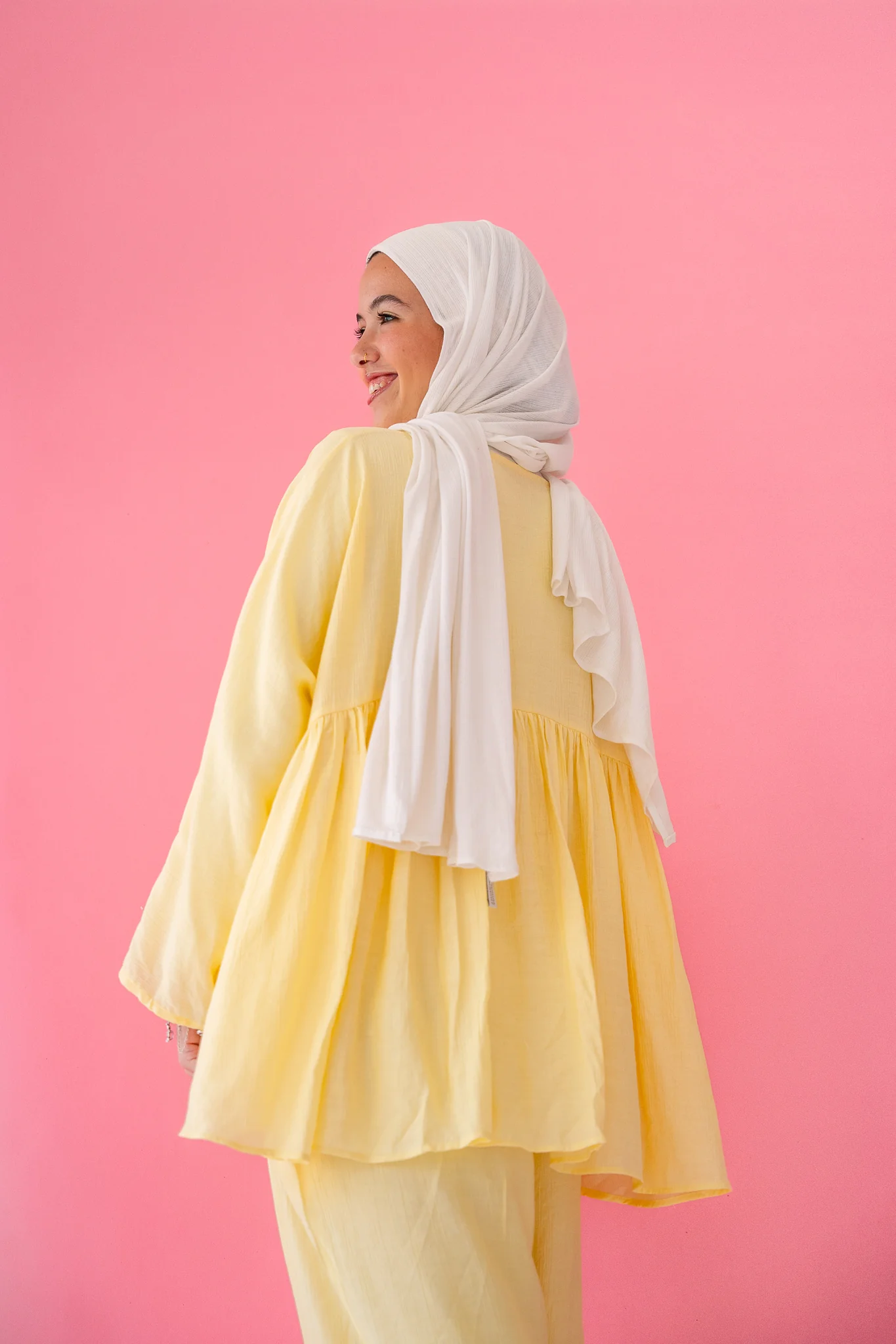 Daydreamer Linen Set in butter Yellow - Image 6