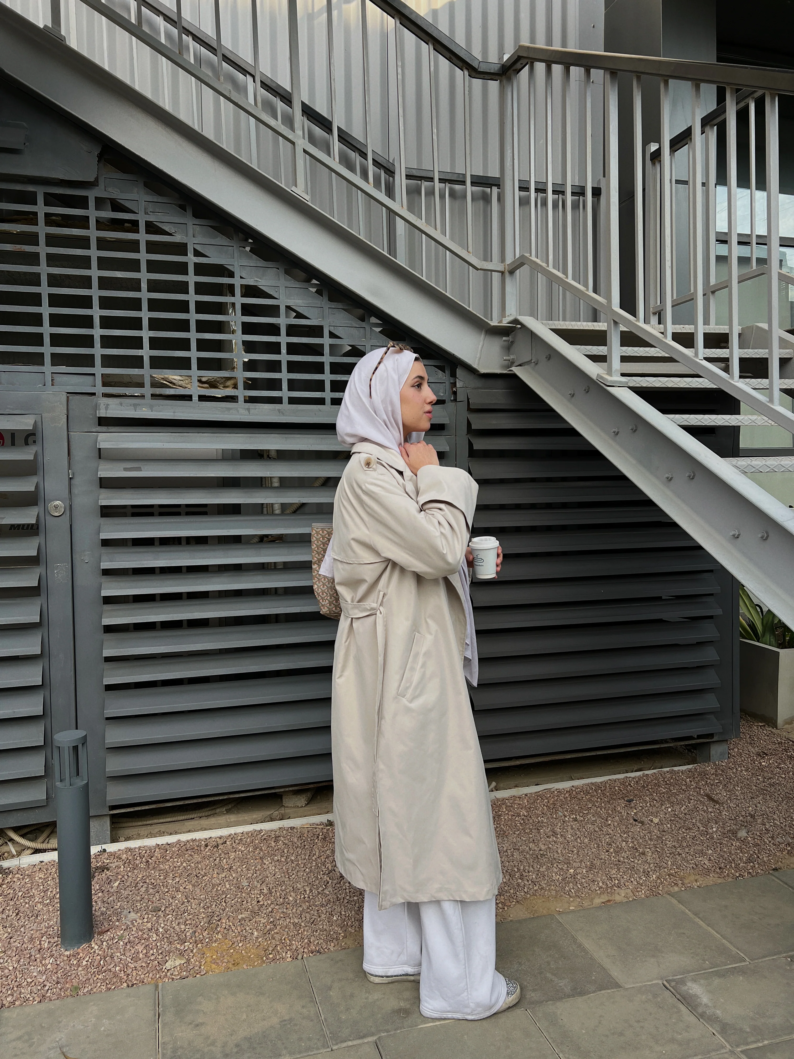 Madeline trench coat in beige - Image 2