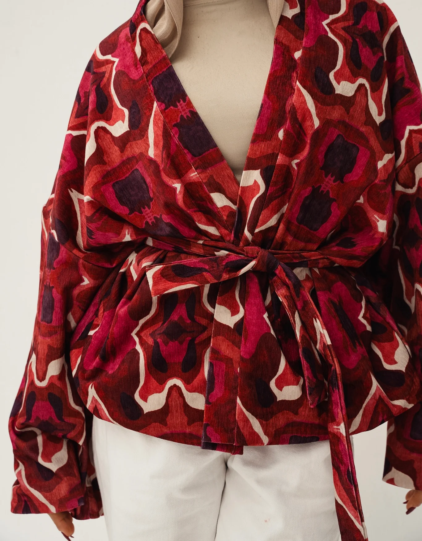Talulah Velvet kimono - Image 4