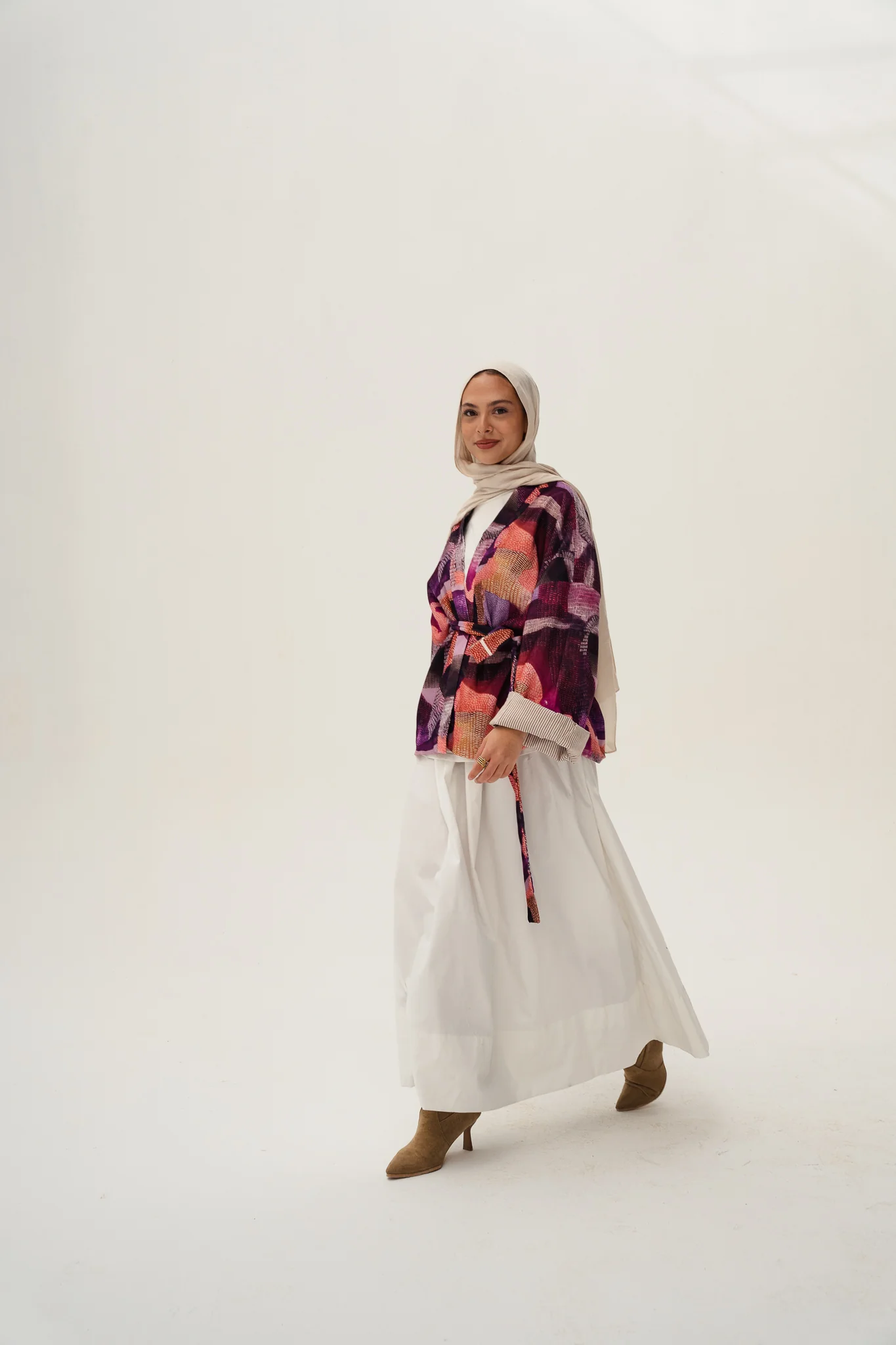 Talulah velvet kimono - Image 6