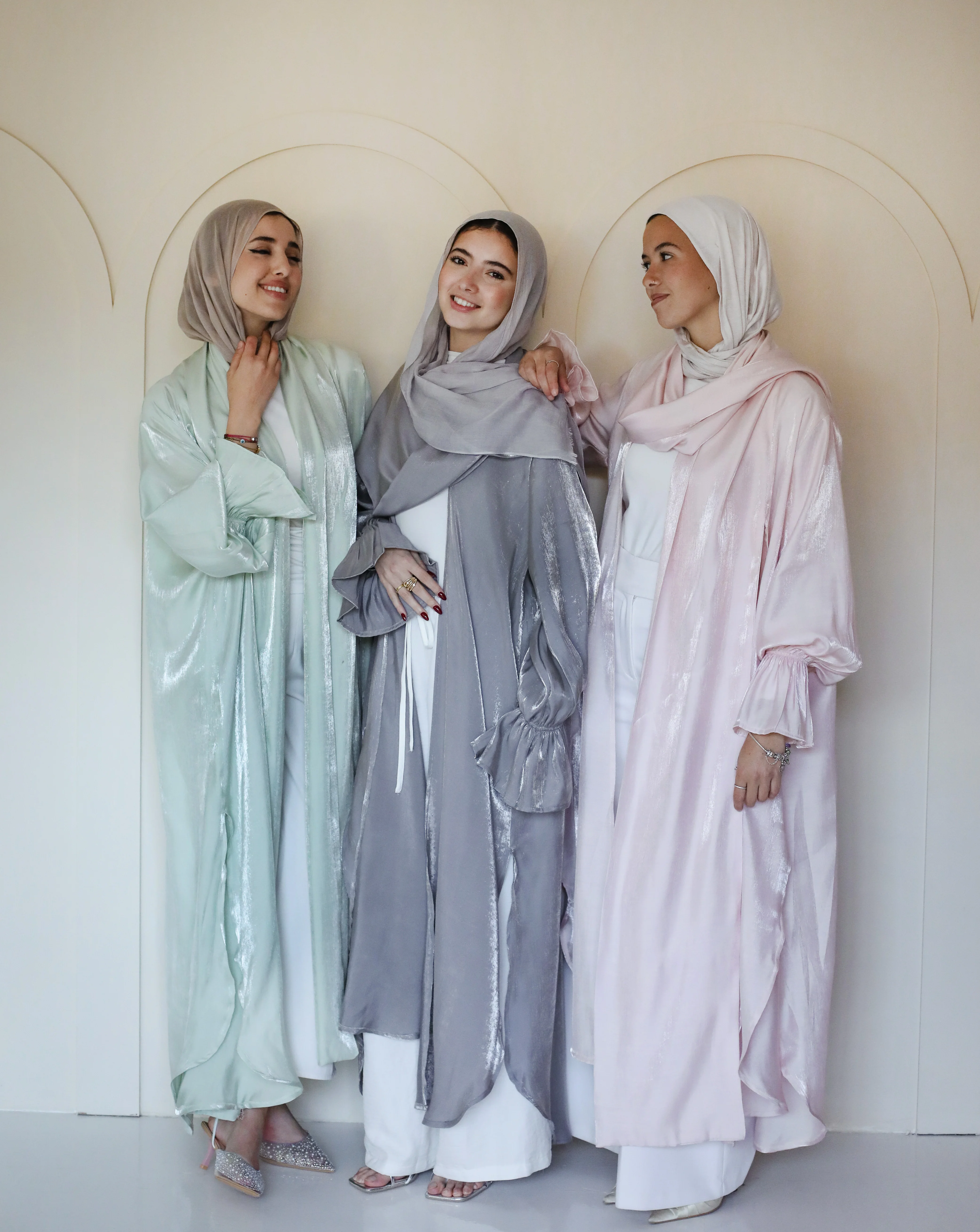 Qamar Cardigan in Grey - Image 4