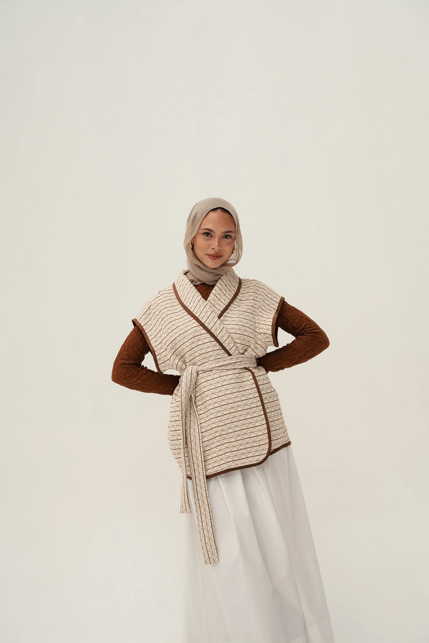 Rahil quilted vest- brown