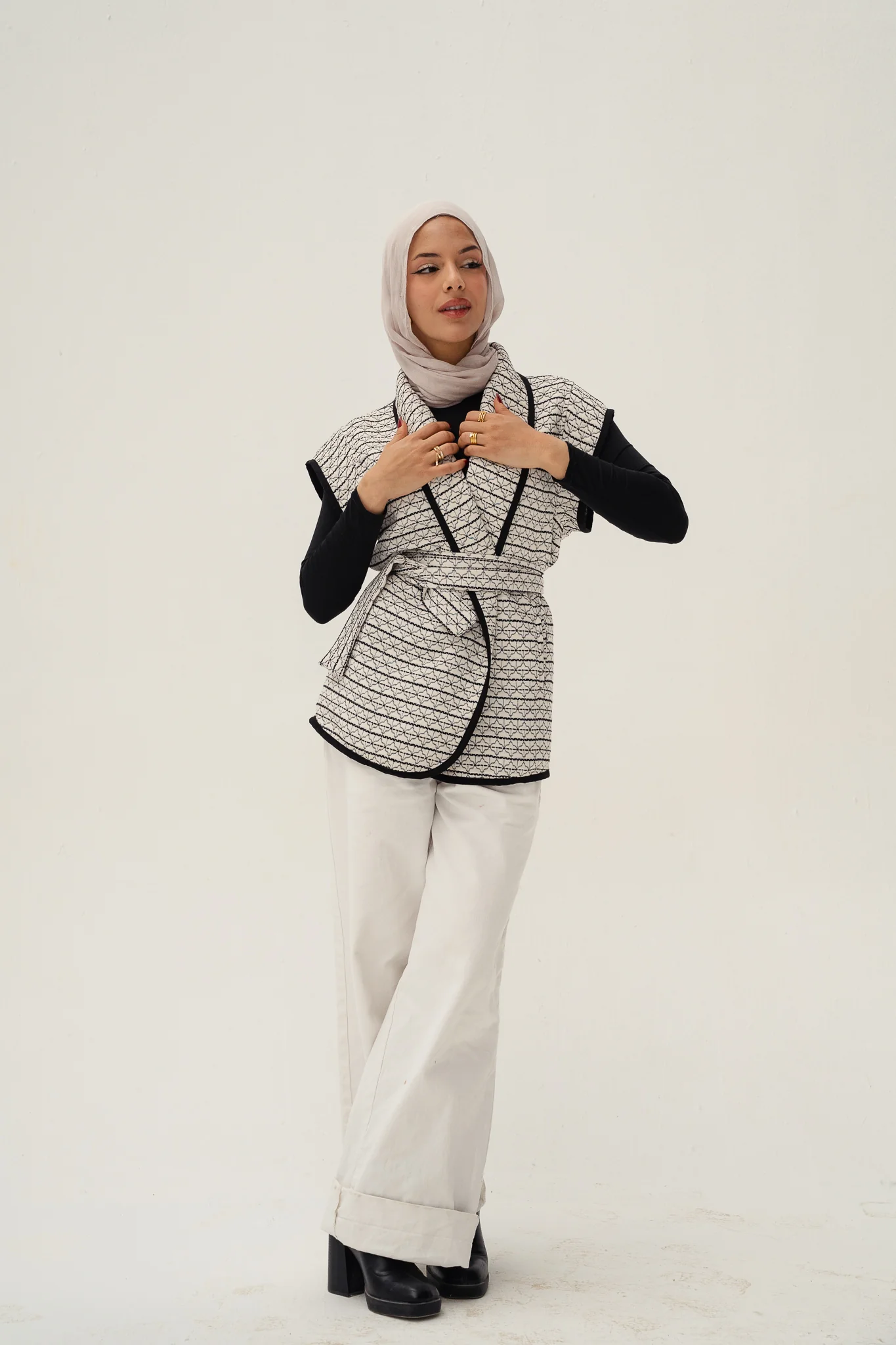 Rahil quilted vest - black - Image 3