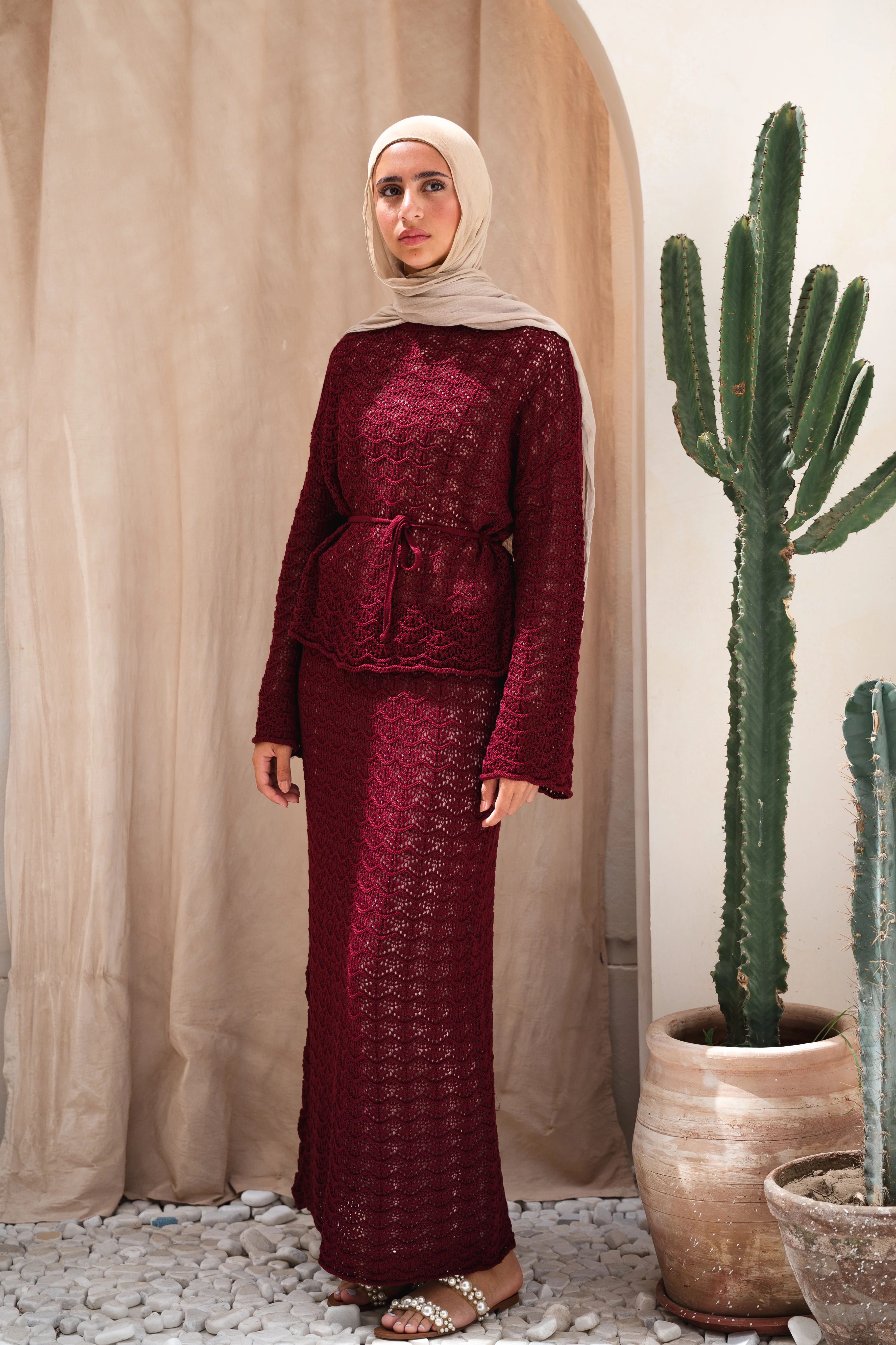 Seashell crochet set in maroon - Image 3