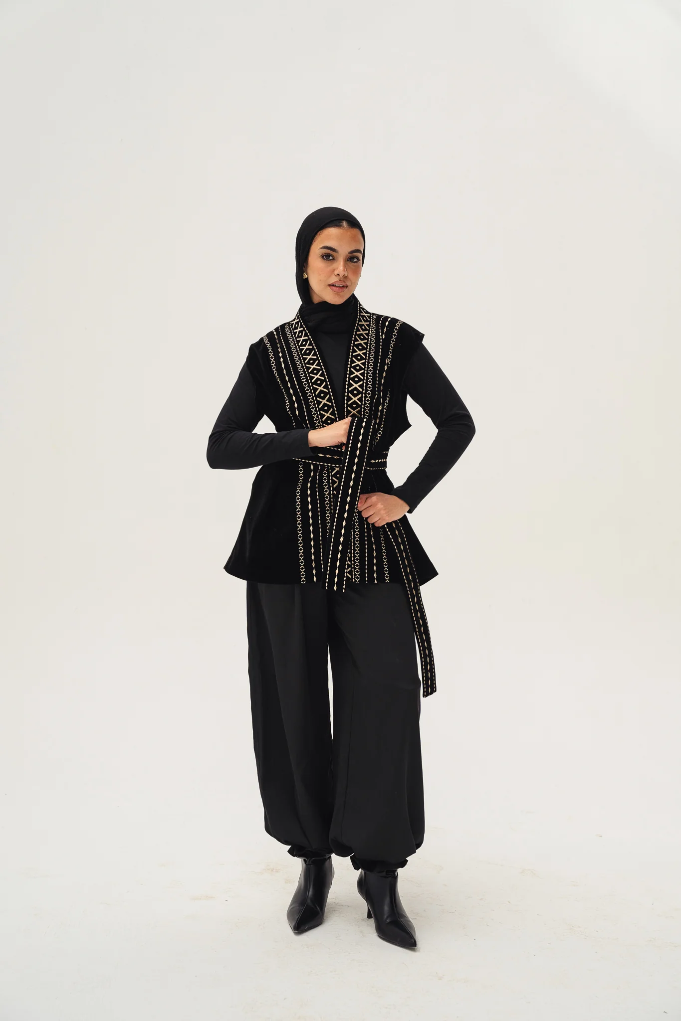 shams embroidered vest - Image 3