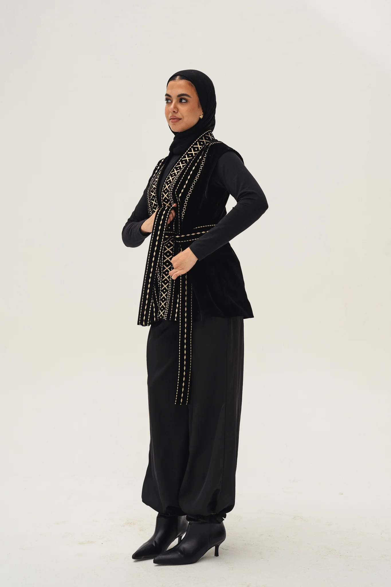 shams embroidered vest - Image 5