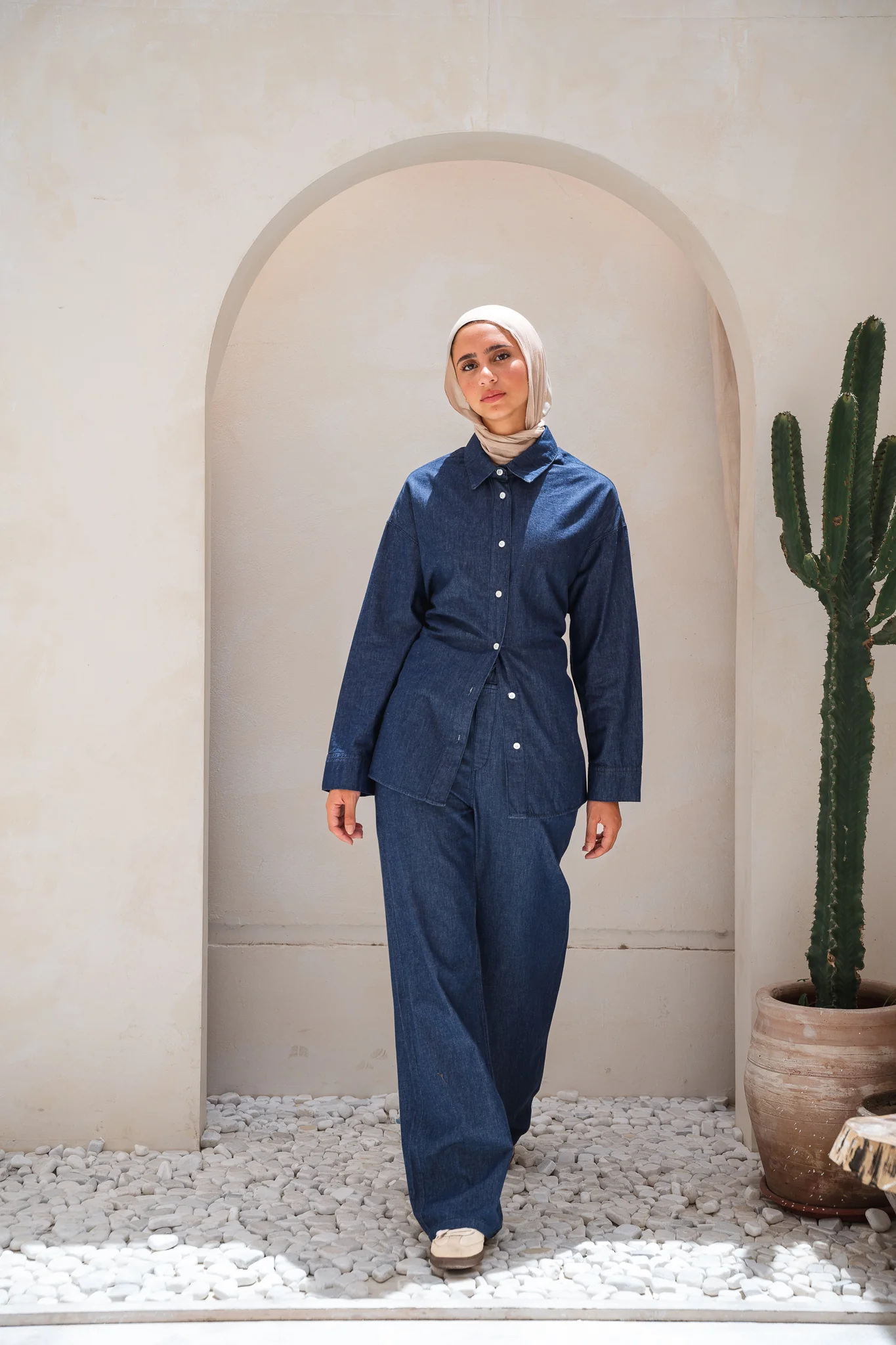Soft denim set in navy blue - Image 3
