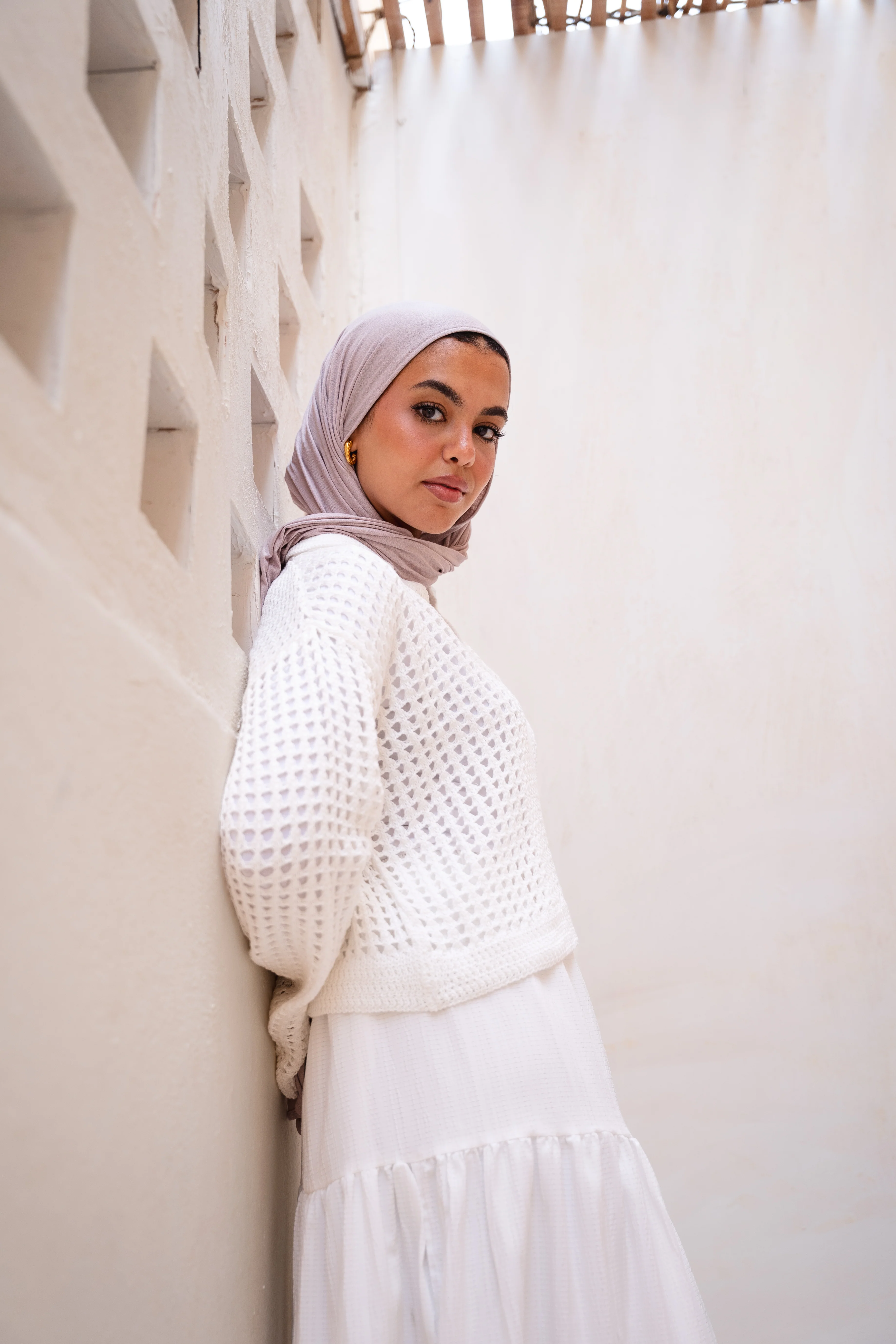 Sunset Walk Crochet Top in White - Image 3